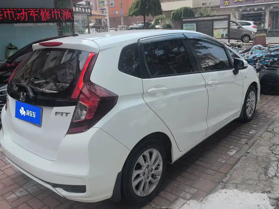 Honda Fit — фото 2