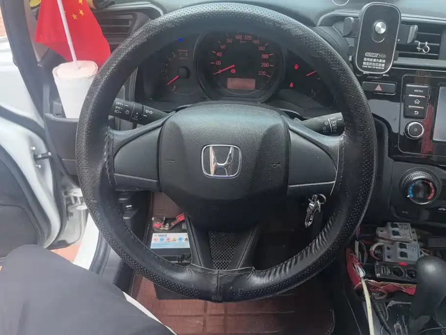 Honda Fit — фото 14