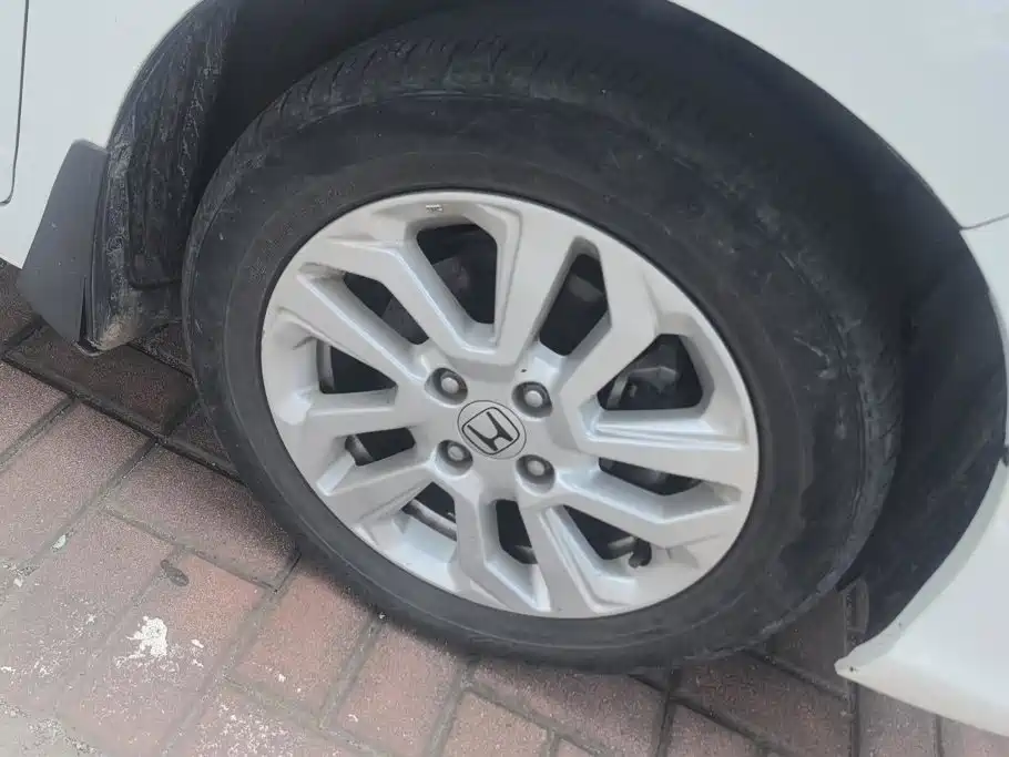 Honda Fit — фото 5