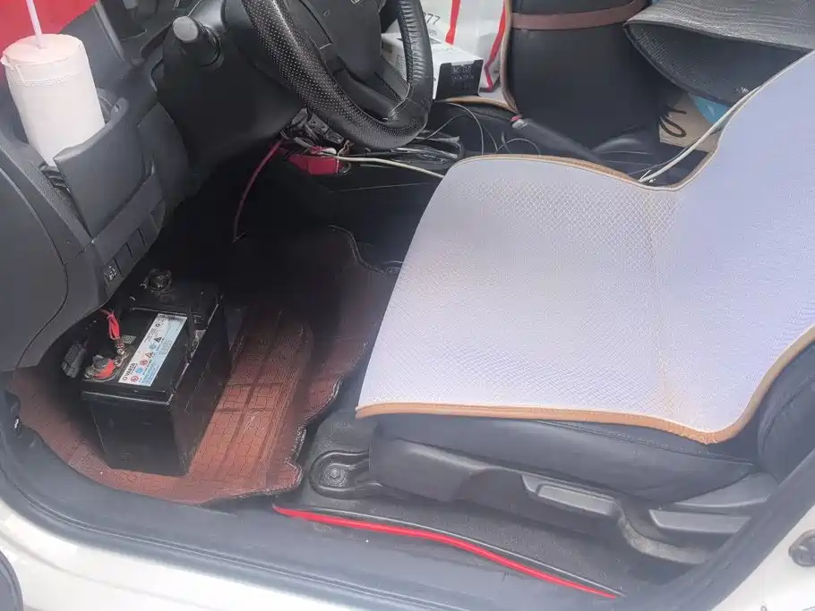 Honda Fit — фото 8