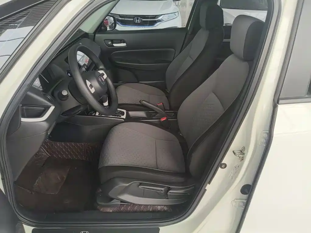 Honda Fit — фото 15