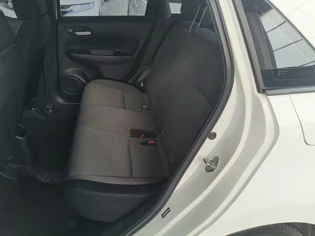 Honda Fit — фото 17