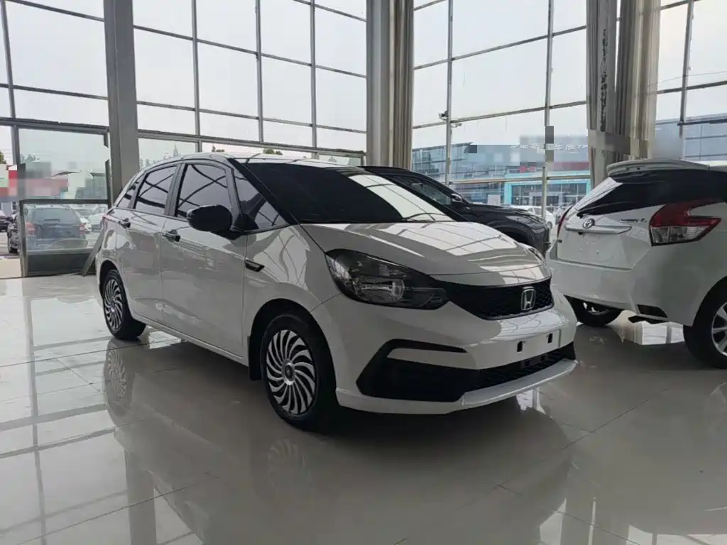 Honda Fit — фото 4