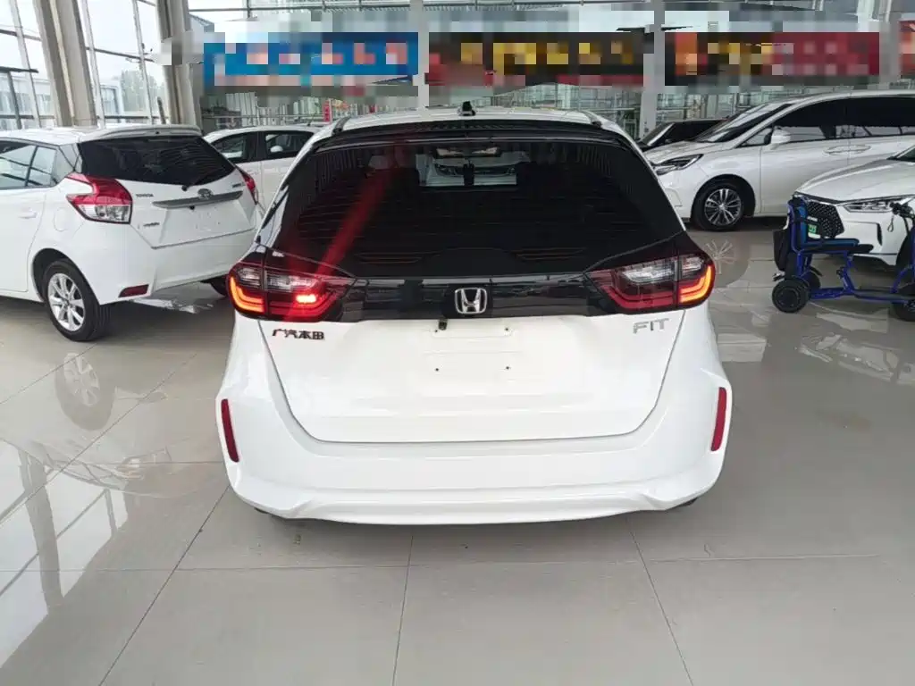 Honda Fit — фото 6