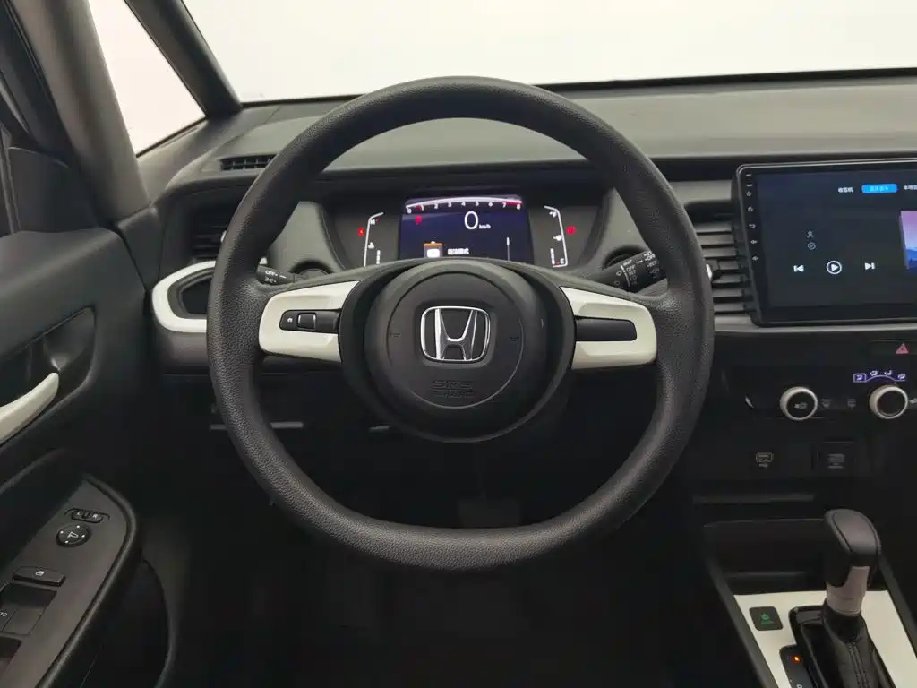 Honda Fit — фото 11