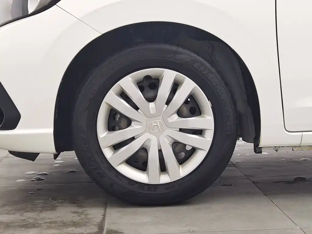 Honda Fit — фото 17