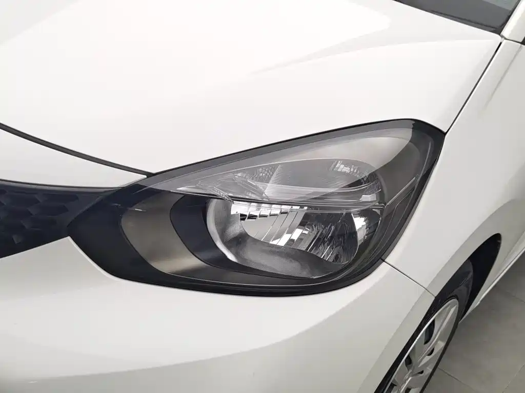 Honda Fit — фото 7