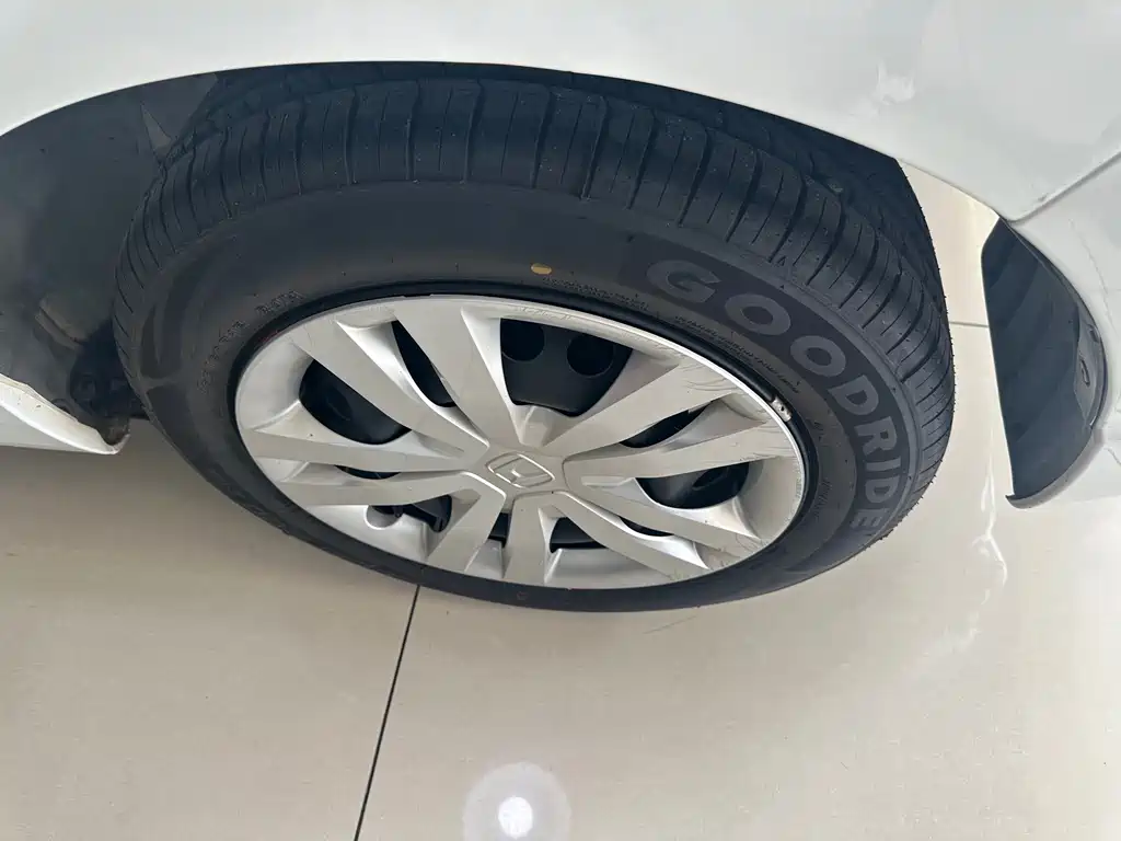 Honda Fit — фото 12