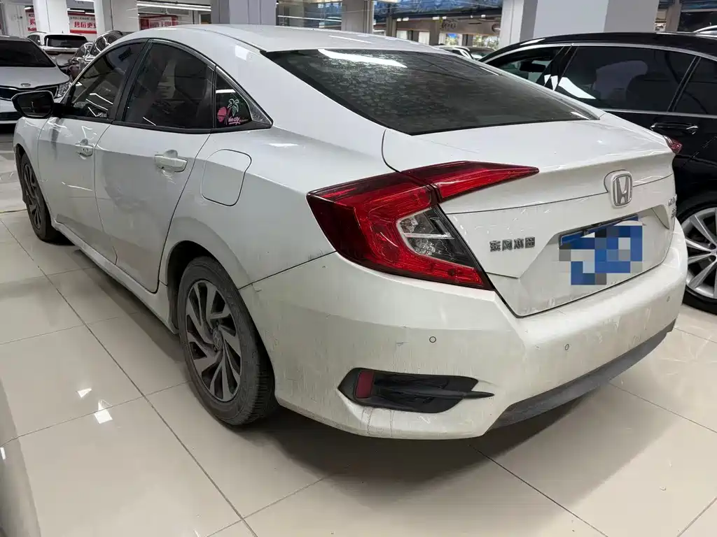 Honda Civic — фото 6