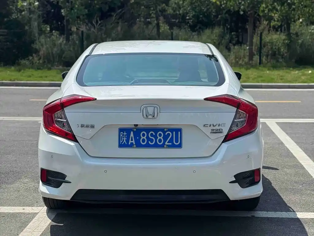Honda Civic — фото 9