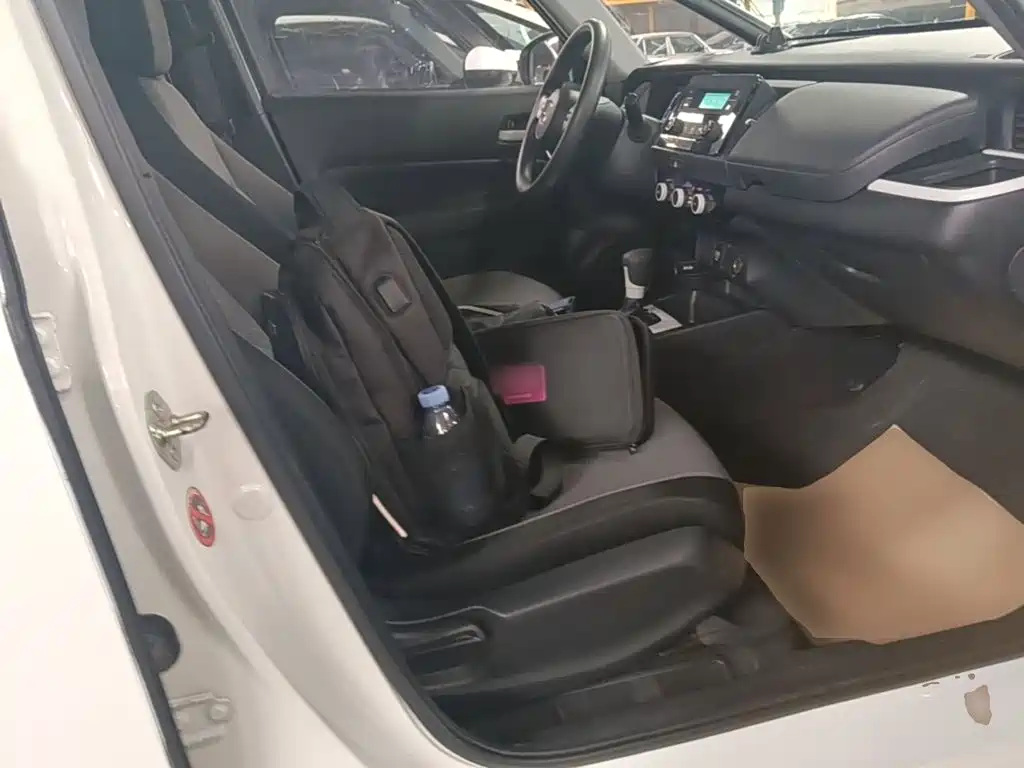Honda Fit — фото 25