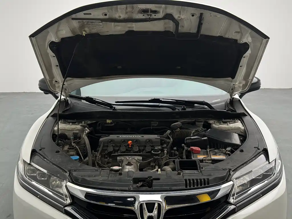Honda Spirior — фото 14