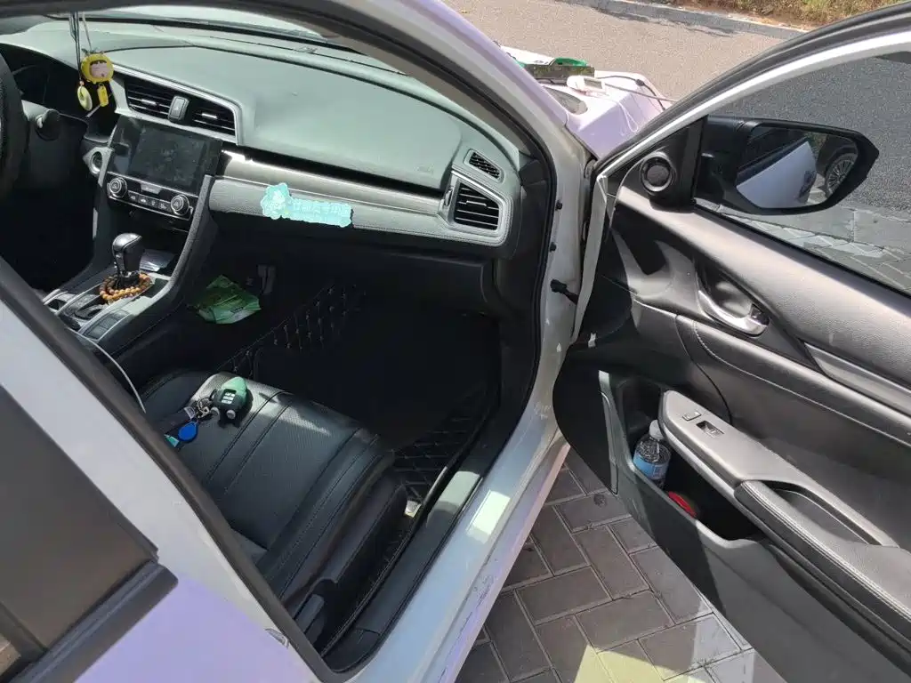 Honda Civic — фото 19