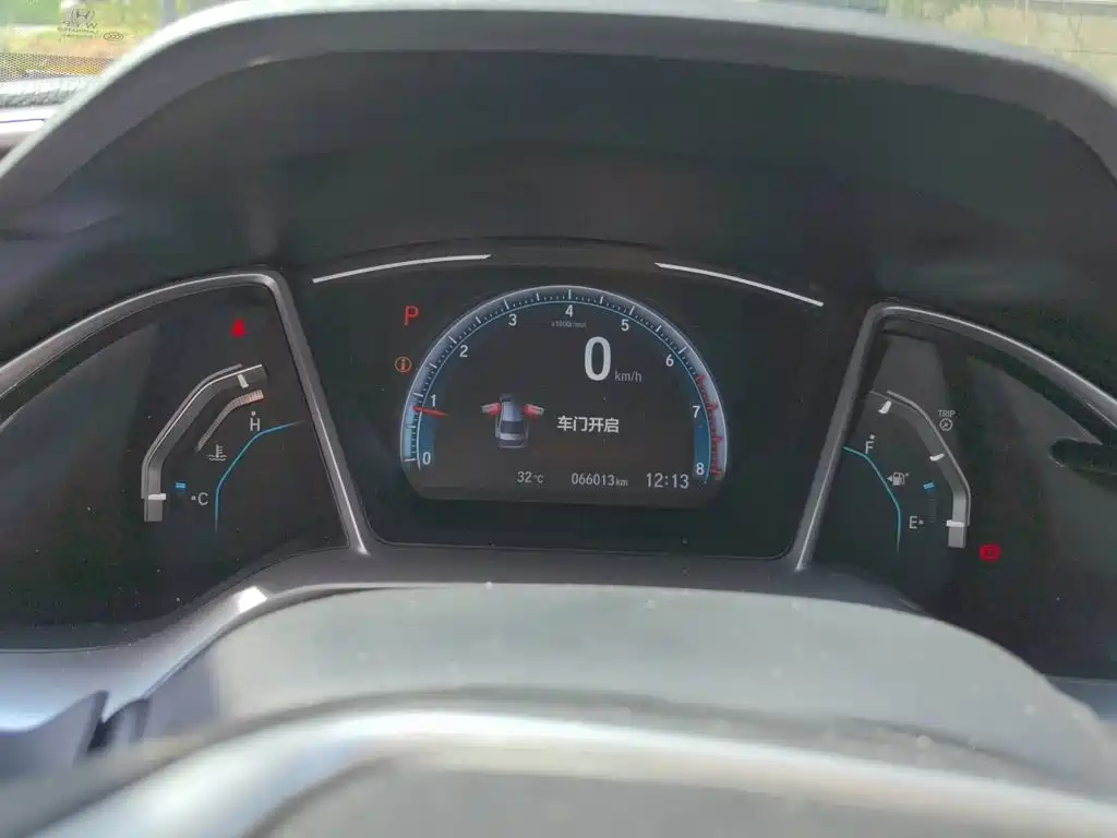 Honda Civic — фото 7
