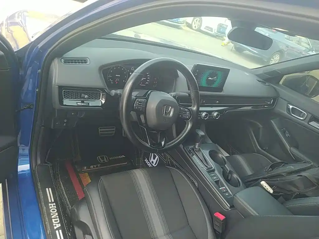 Honda Civic — фото 10