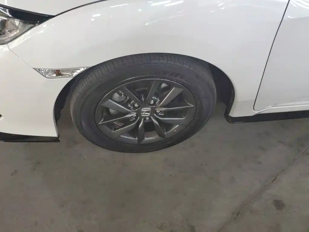 Honda Civic — фото 20
