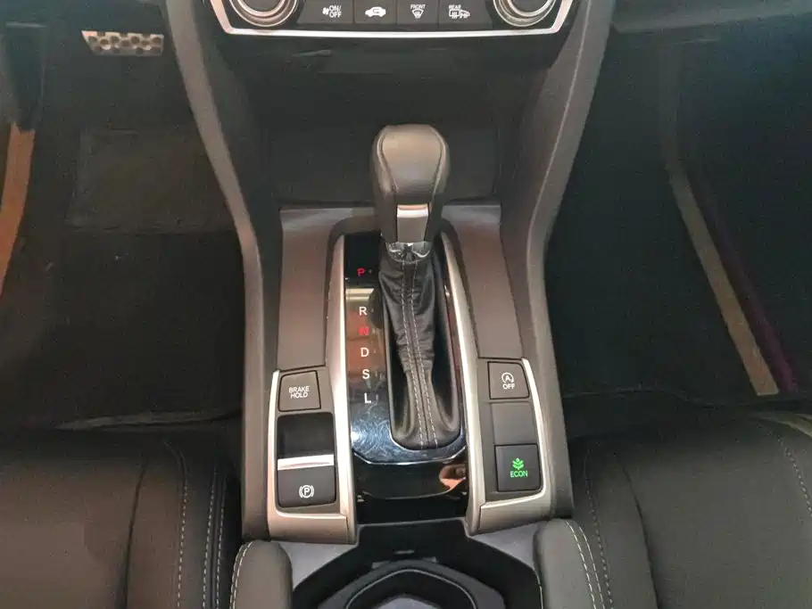 Honda Civic — фото 16