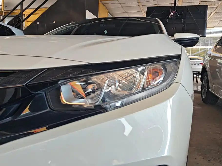 Honda Civic — фото 5