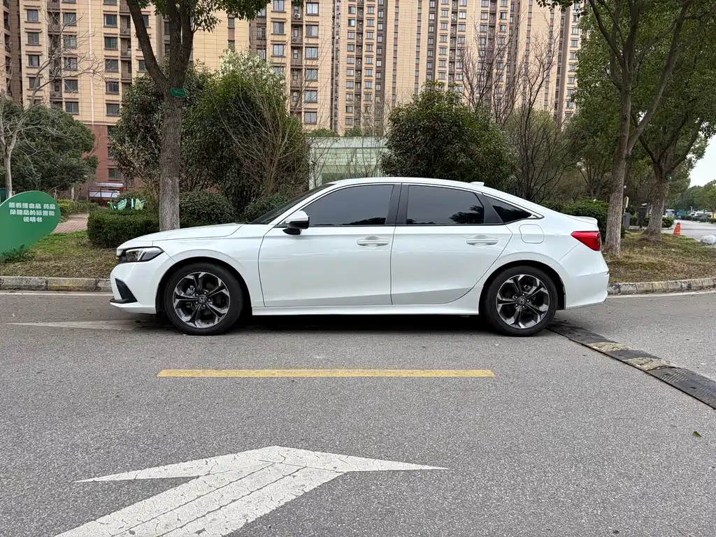 Honda Civic — фото 2