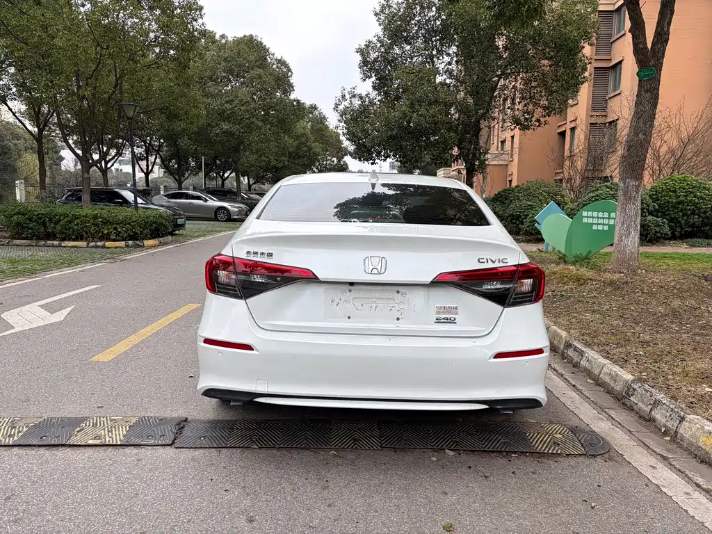 Honda Civic — фото 3