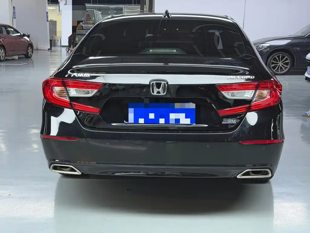 Honda Accord — фото 14