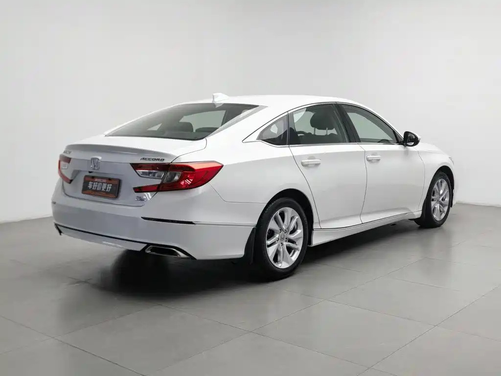 Honda Accord — фото 2