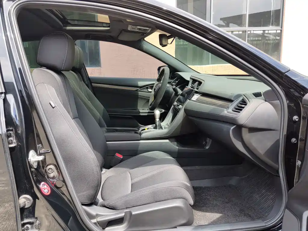Honda Civic — фото 11