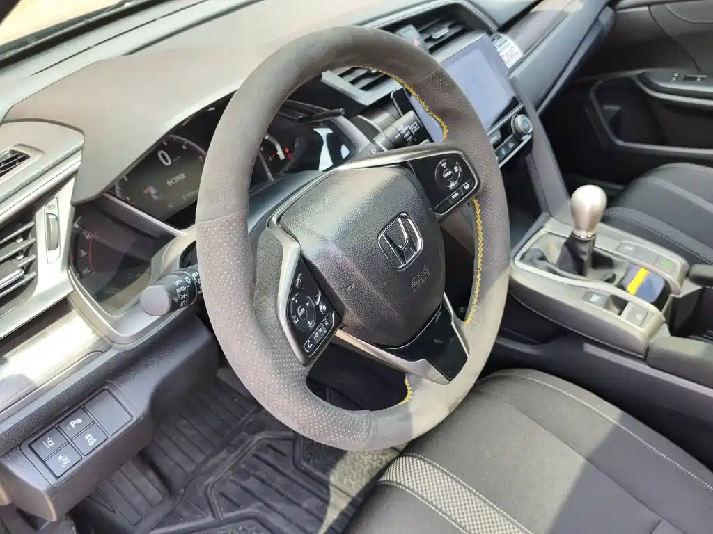 Honda Civic — фото 14