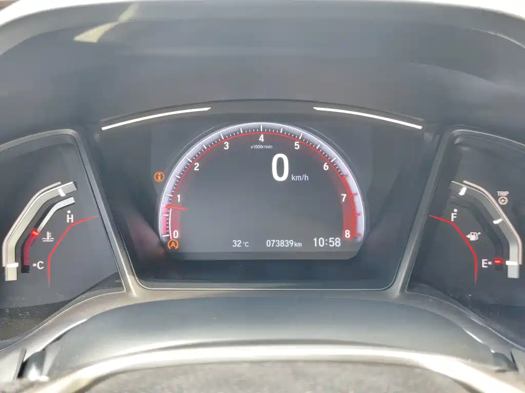 Honda Civic — фото 17