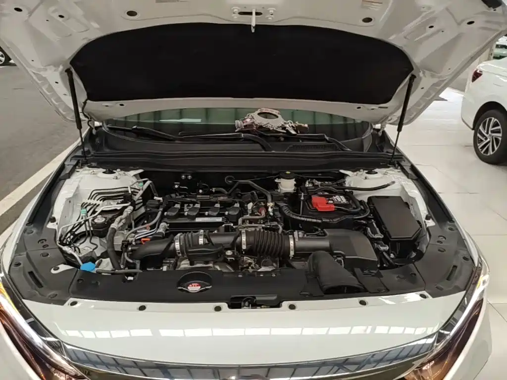 Honda Accord — фото 20