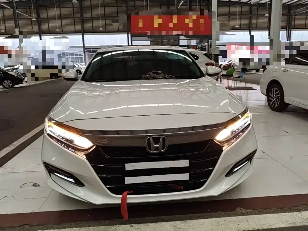 Honda Accord — фото 3