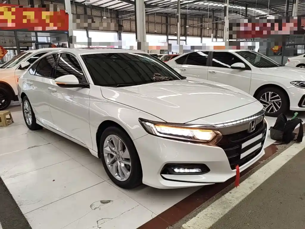 Honda Accord — фото 4