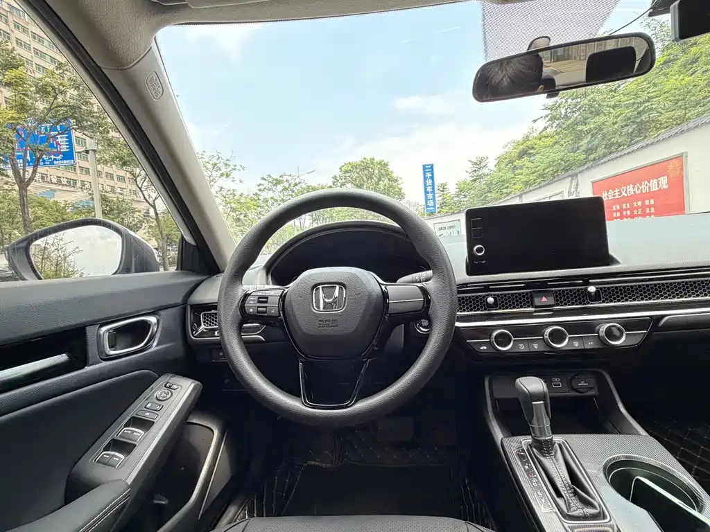 Honda Civic — фото 14