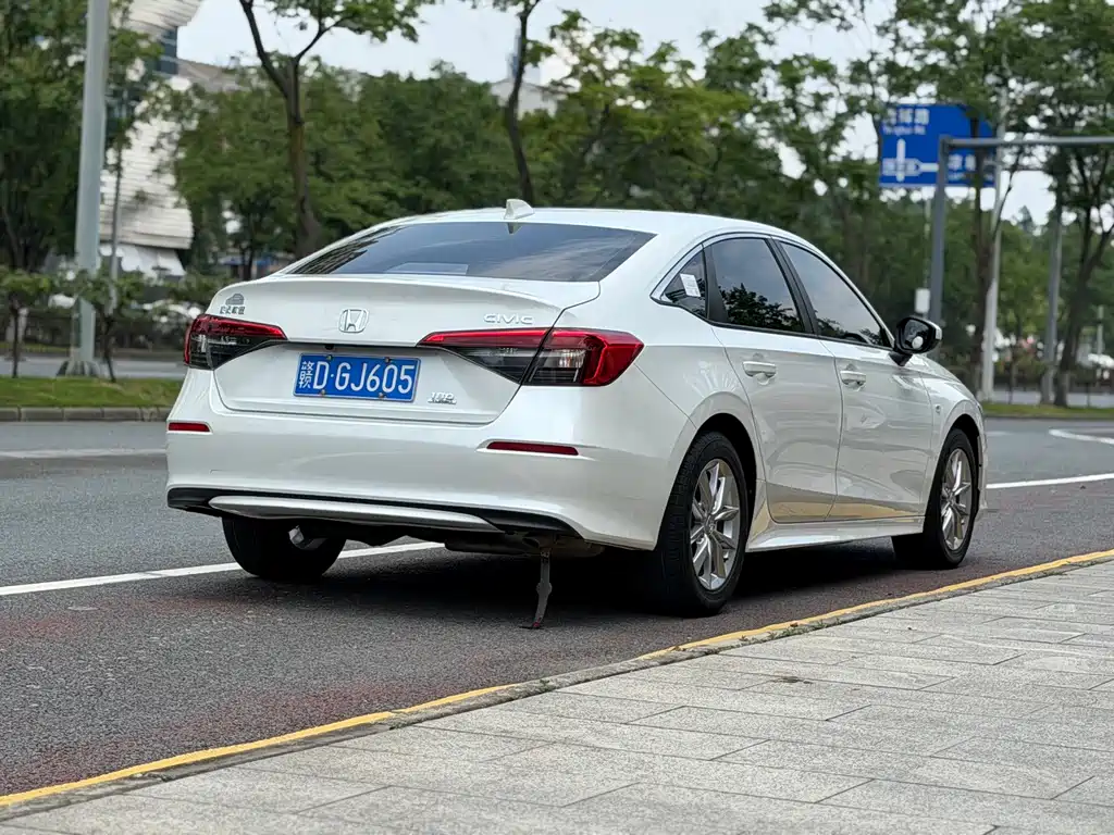 Honda Civic — фото 4