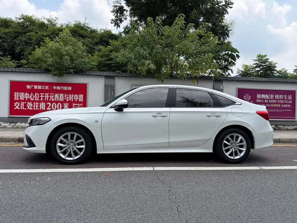 Honda Civic — фото 7