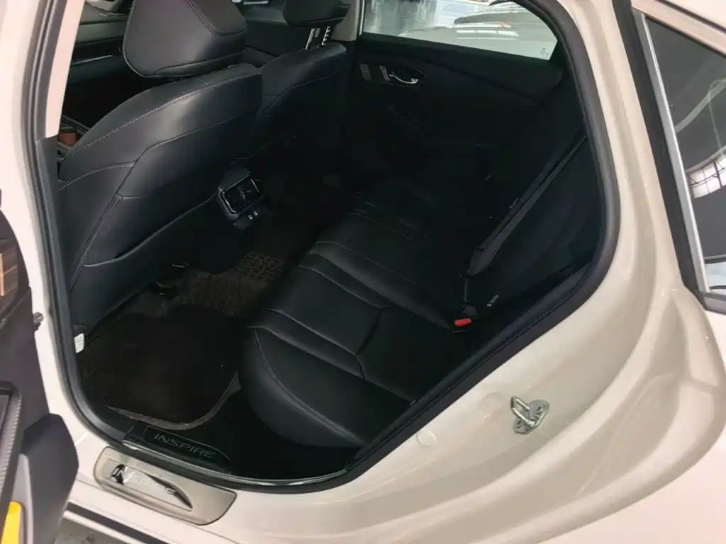 Honda Inspire — фото 13