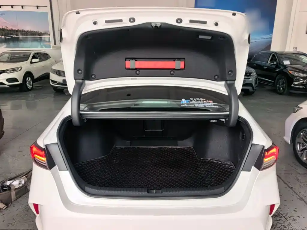 Honda Inspire — фото 15
