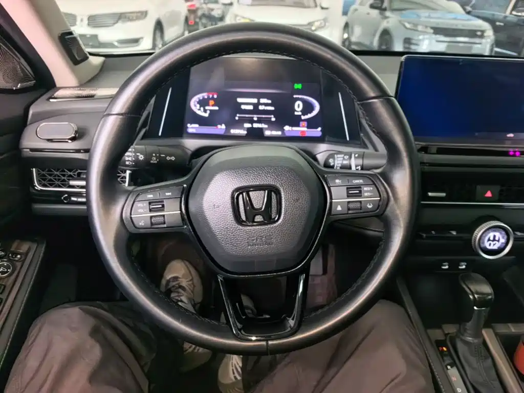 Honda Inspire — фото 7