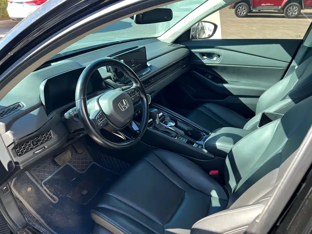 Honda Accord — фото 6