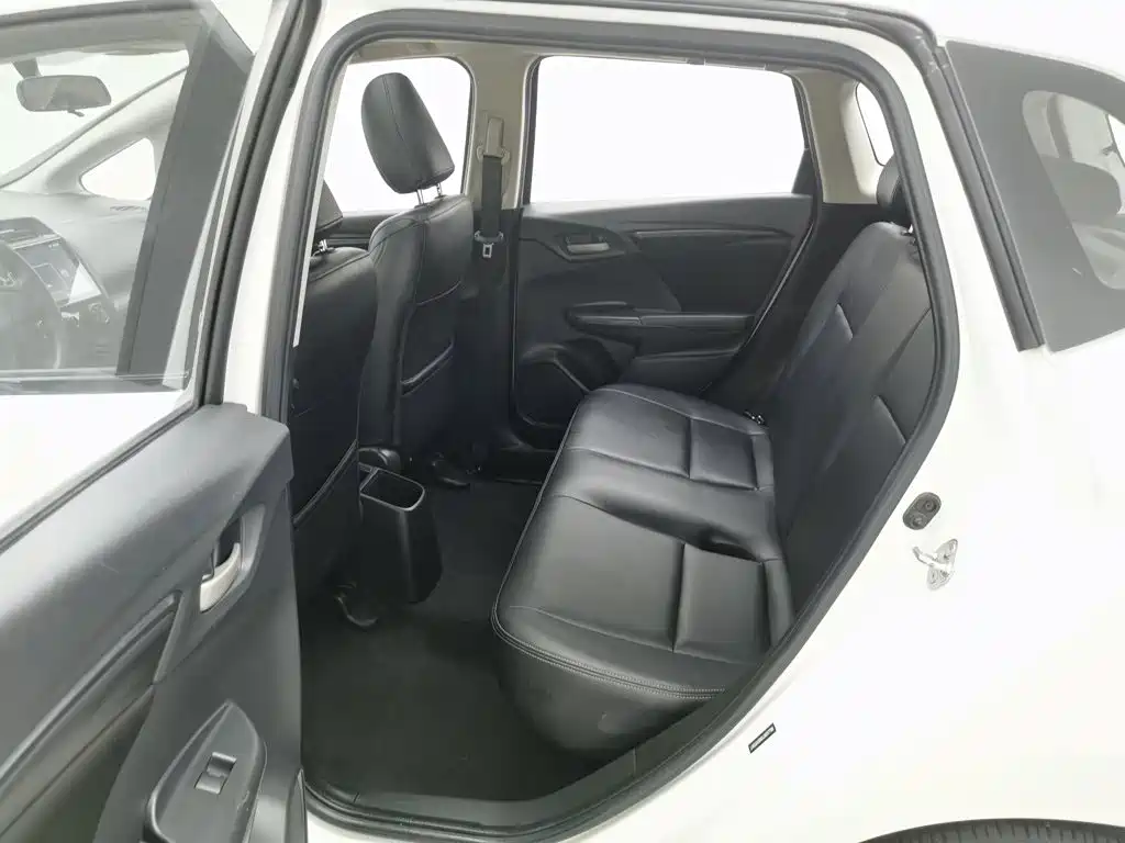 Honda Fit — фото 15