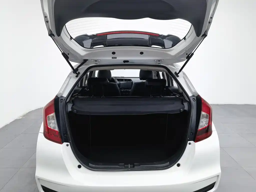 Honda Fit — фото 16
