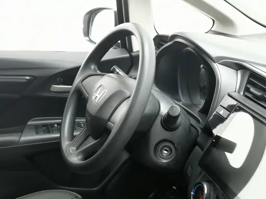 Honda Fit — фото 22