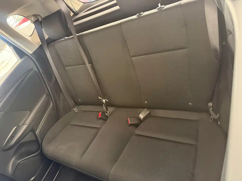 Honda Fit — фото 13