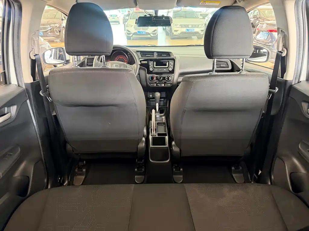Honda Fit — фото 17