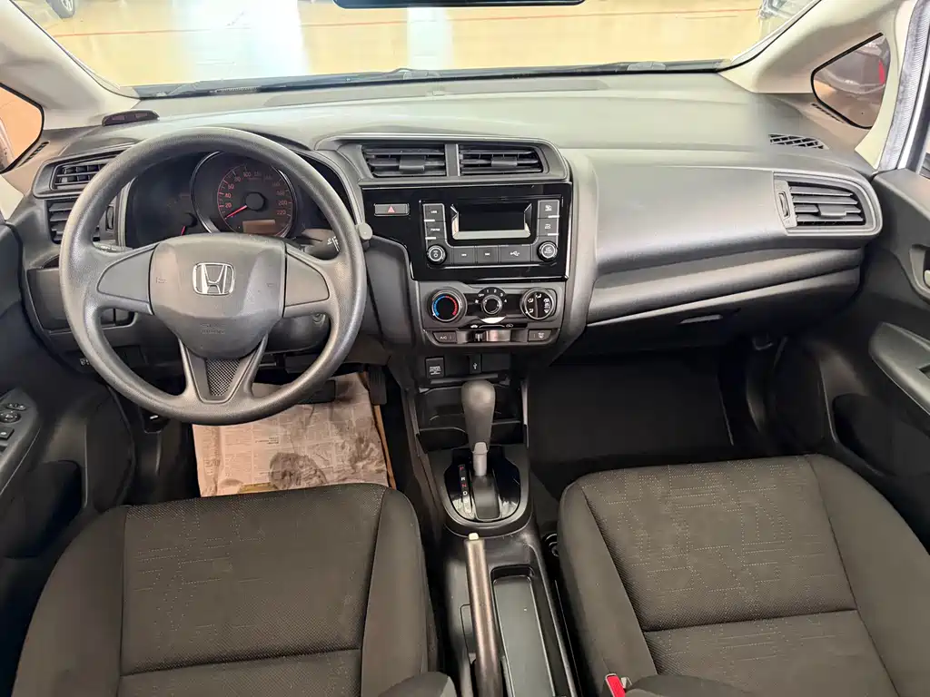 Honda Fit — фото 24