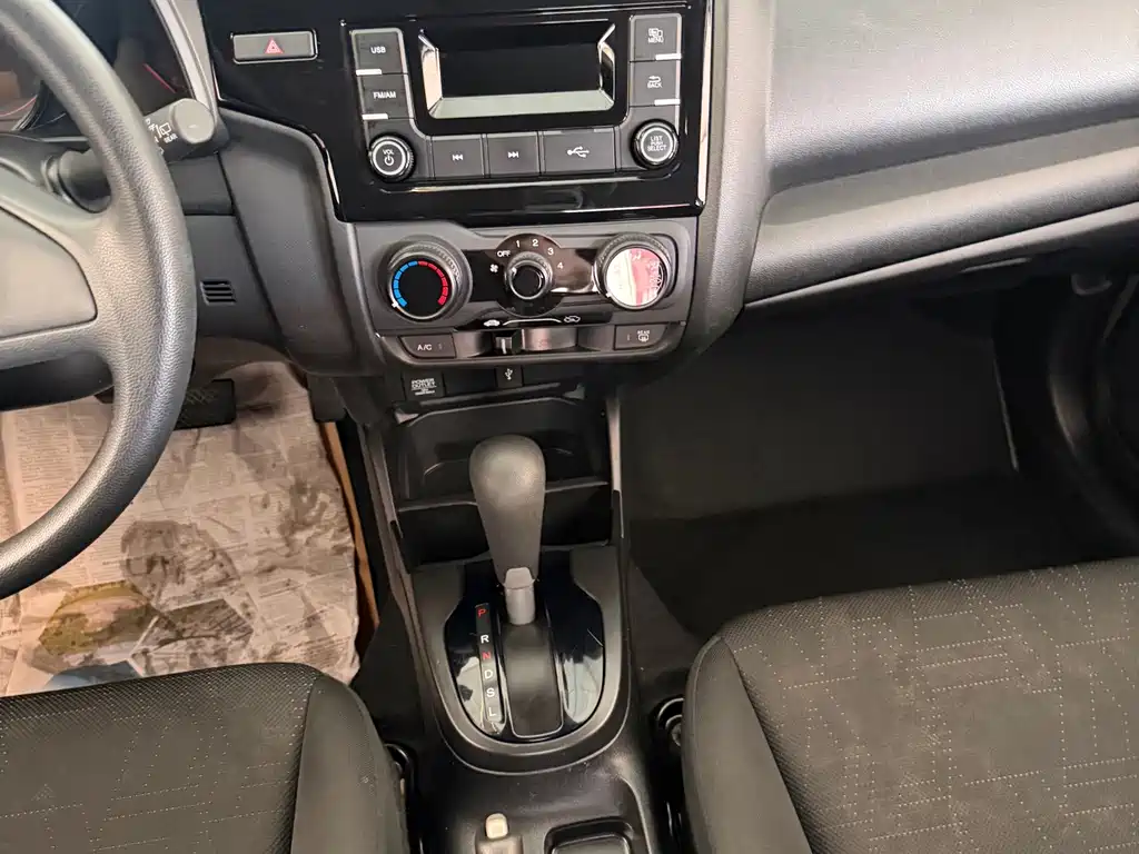 Honda Fit — фото 27