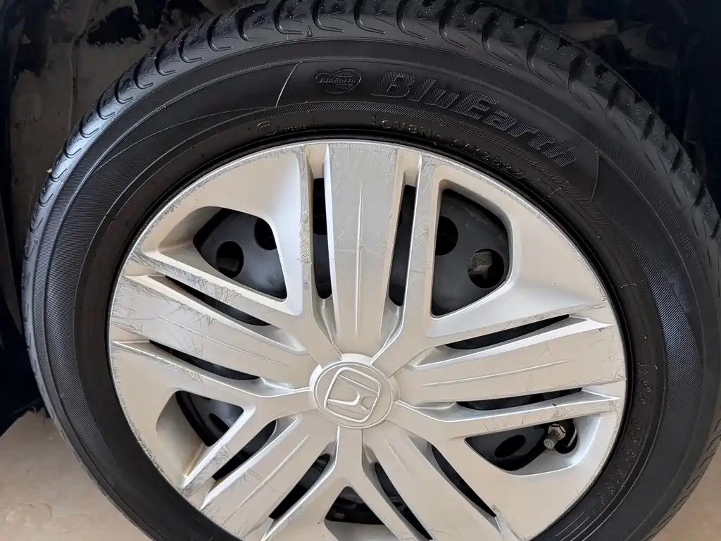 Honda Fit — фото 5