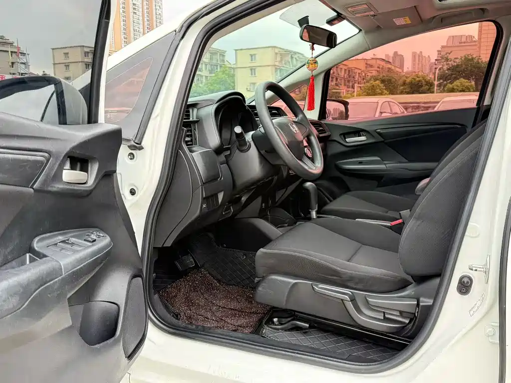 Honda Fit — фото 2
