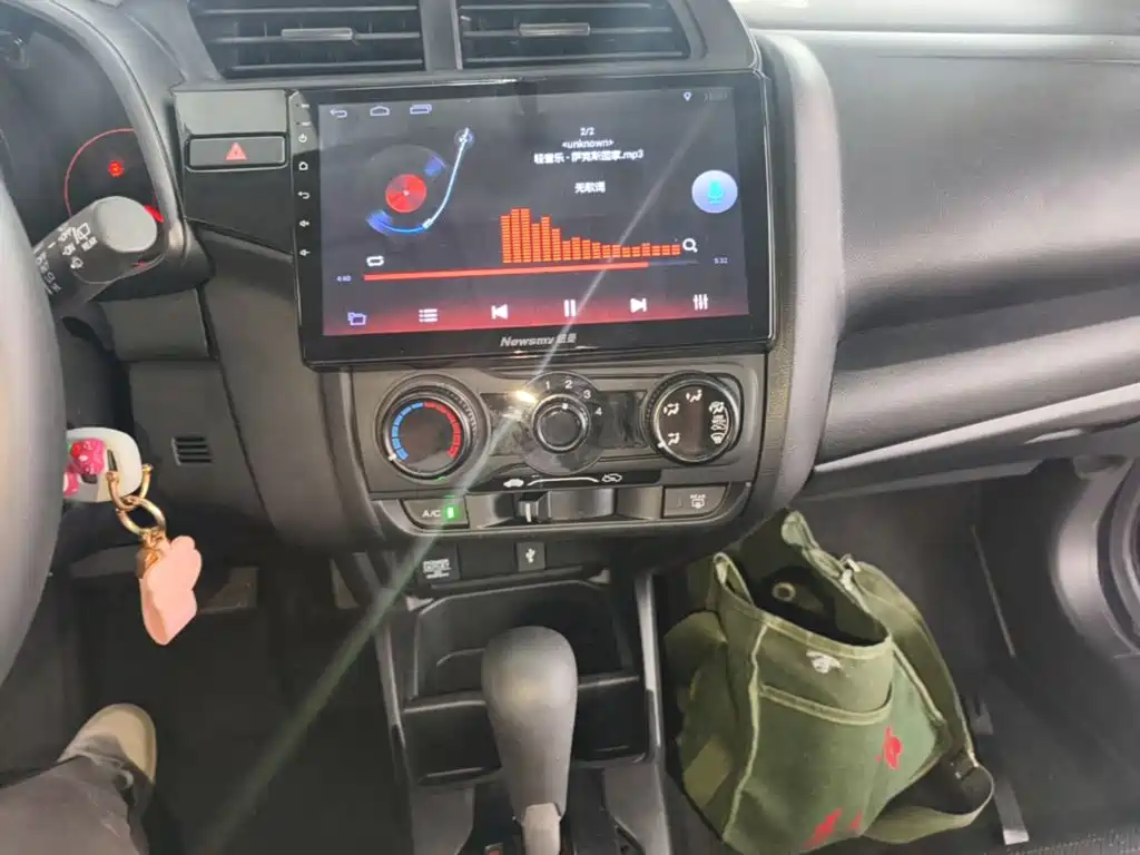 Honda Fit — фото 13