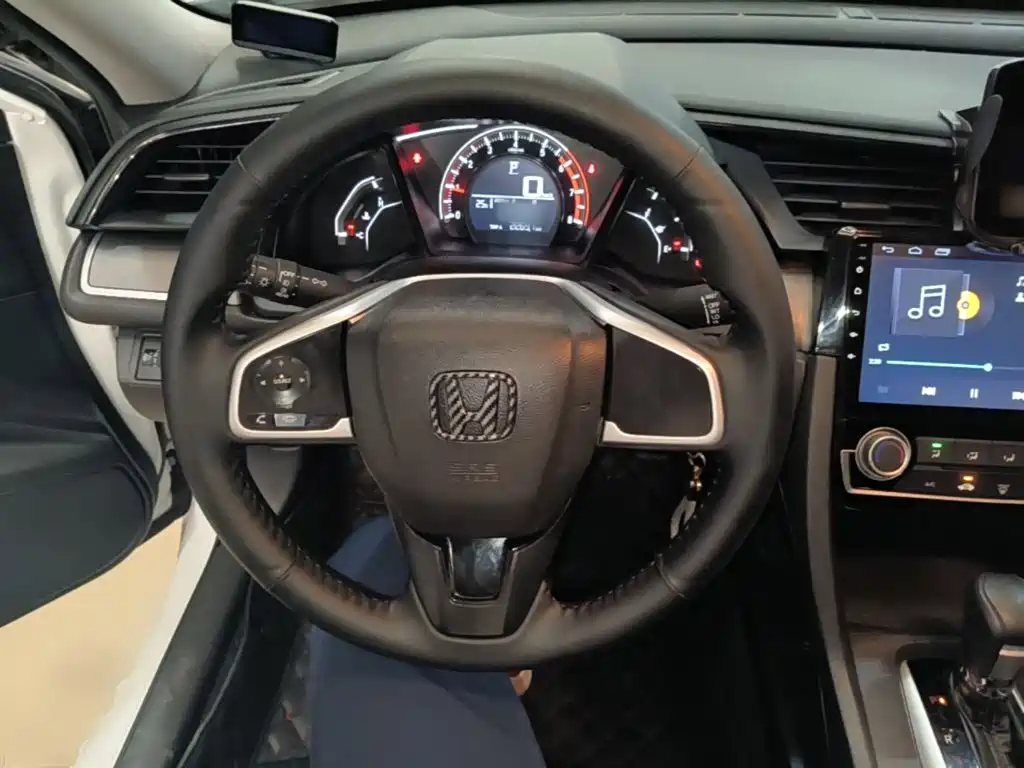 Honda Civic — фото 11